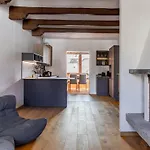 Lejlighed Design Alpino In Centro Con Balcone E Parcheggio