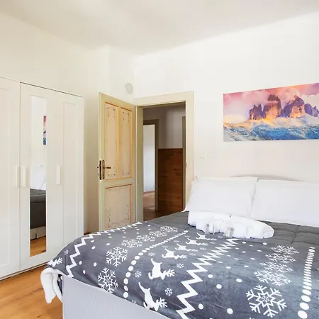 Design Alpino In Centro Con Balcone E Parcheggio Appartamento