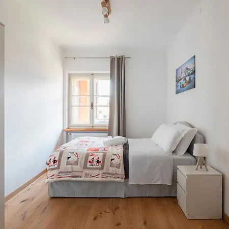 Design Alpino In Centro Con Balcone E Parcheggio Appartement *