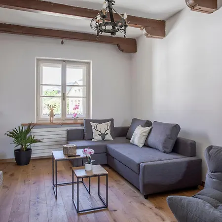 Design Alpino In Centro Con Balcone E Parcheggio