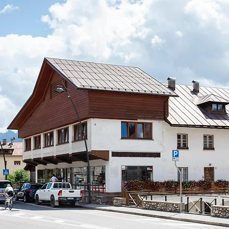 Design Alpino In Centro Con Balcone E Parcheggio *