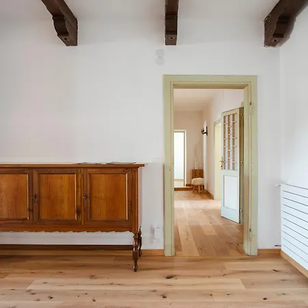 Appartamento Design Alpino In Centro Con Balcone E Parcheggio