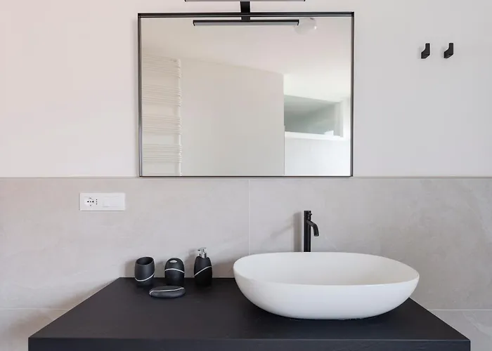 Design Alpino In Centro Con Balcone E Parcheggio Appartement *