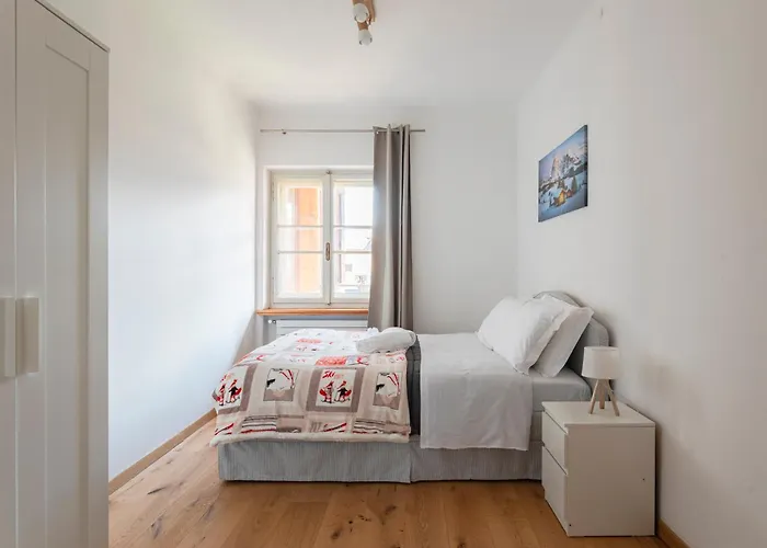 Design Alpino In Centro Con Balcone E Parcheggio Appartement *