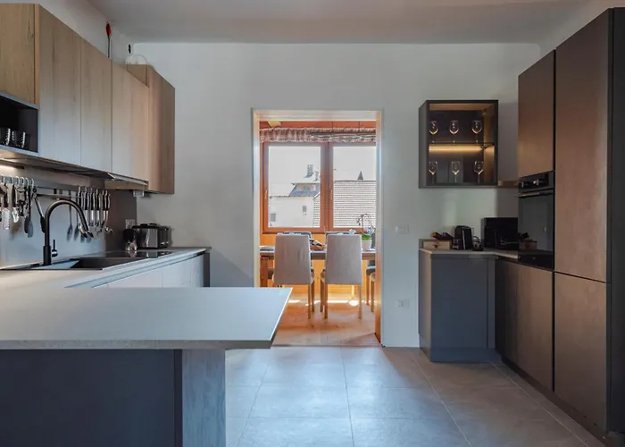 Design Alpino In Centro Con Balcone E Parcheggio Appartement