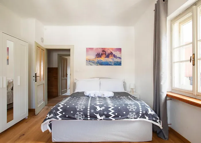 Design Alpino In Centro Con Balcone E Parcheggio Appartement *